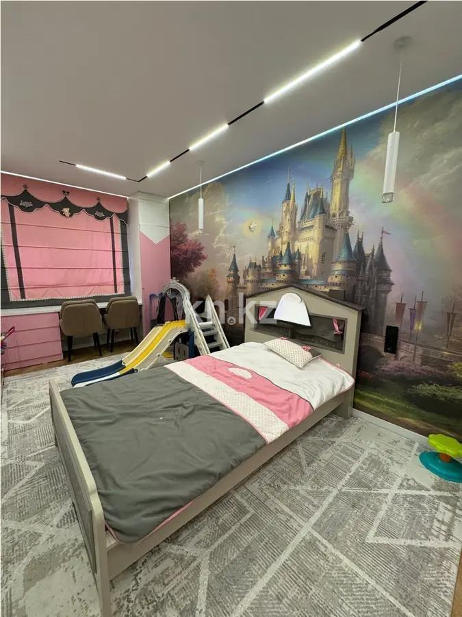 Продажа 4-комнатной квартиры, 131 м², ул. Шаляпина, дом  1/18 в Алматы - фото 3