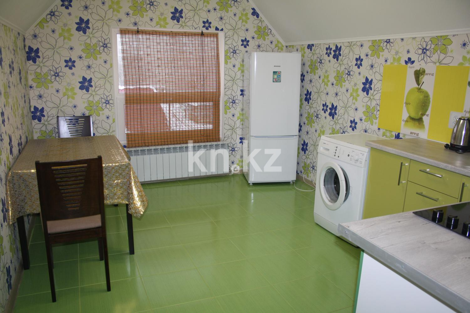 Аренда 3-комнатной квартиры посуточно, 75 м², ул. Победы, дом  105 в Уральске - фото 4