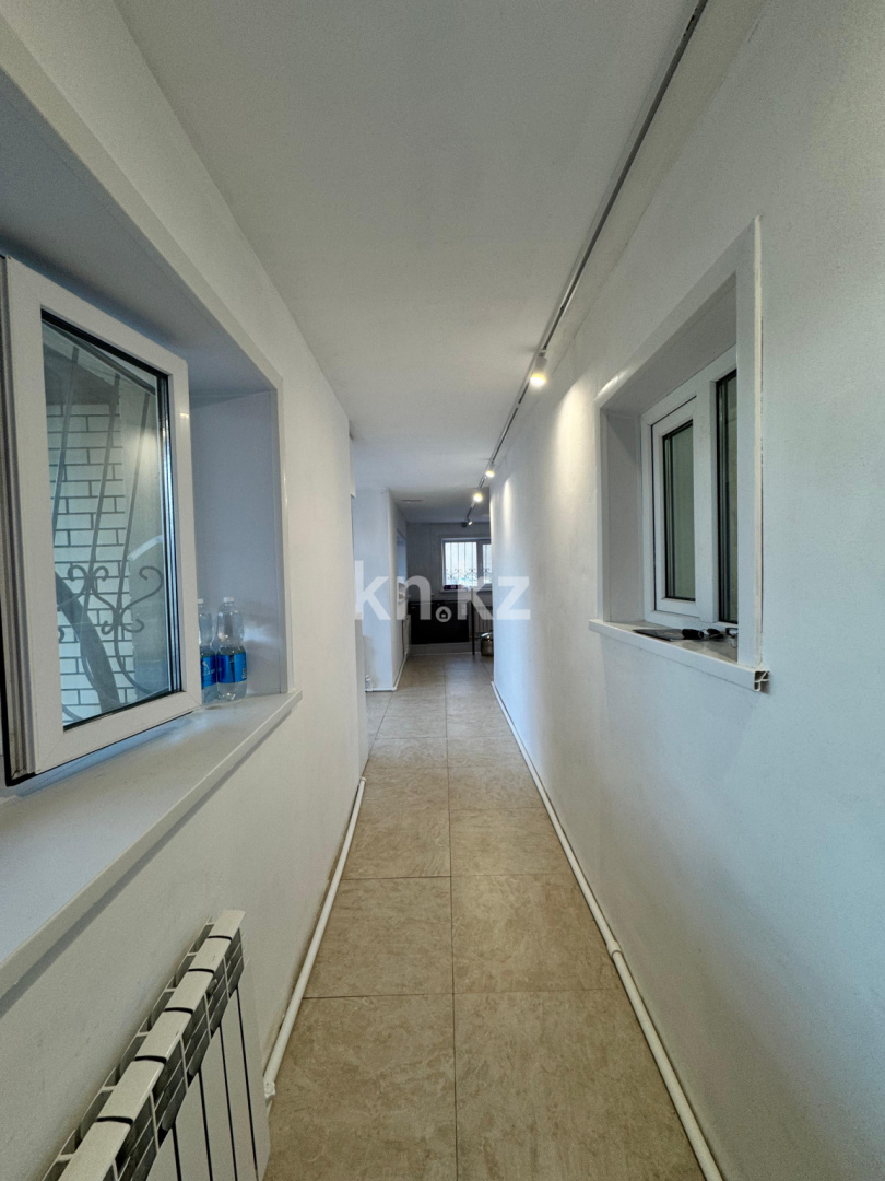 Продажа 6-комнатного дома, 343 м², ул. Карибжанова в Караганде - фото 33