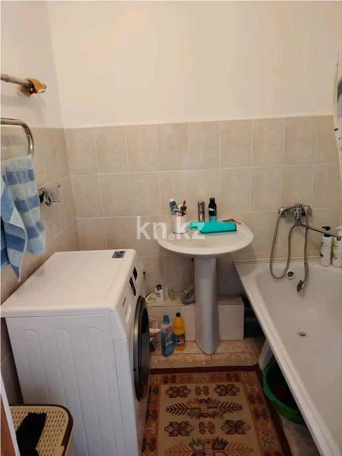 Продажа 2-комнатной квартиры, 60 м², ул. Жургенова, дом  27/1 в Астане - фото 4