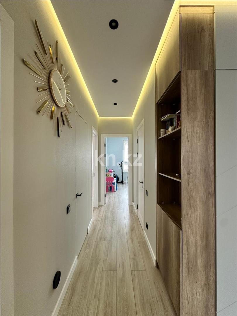 Продажа 4-комнатной квартиры, 110 м², ул. Казыбек би в Астане - фото 16
