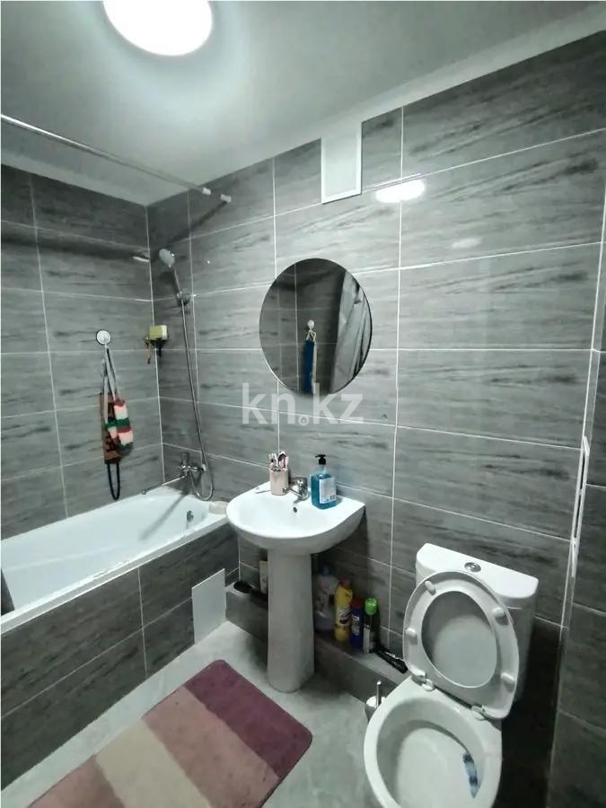 Продажа 1-комнатной квартиры, 38 м², ул. Азербаева, дом  37/1 в Астане - фото 4