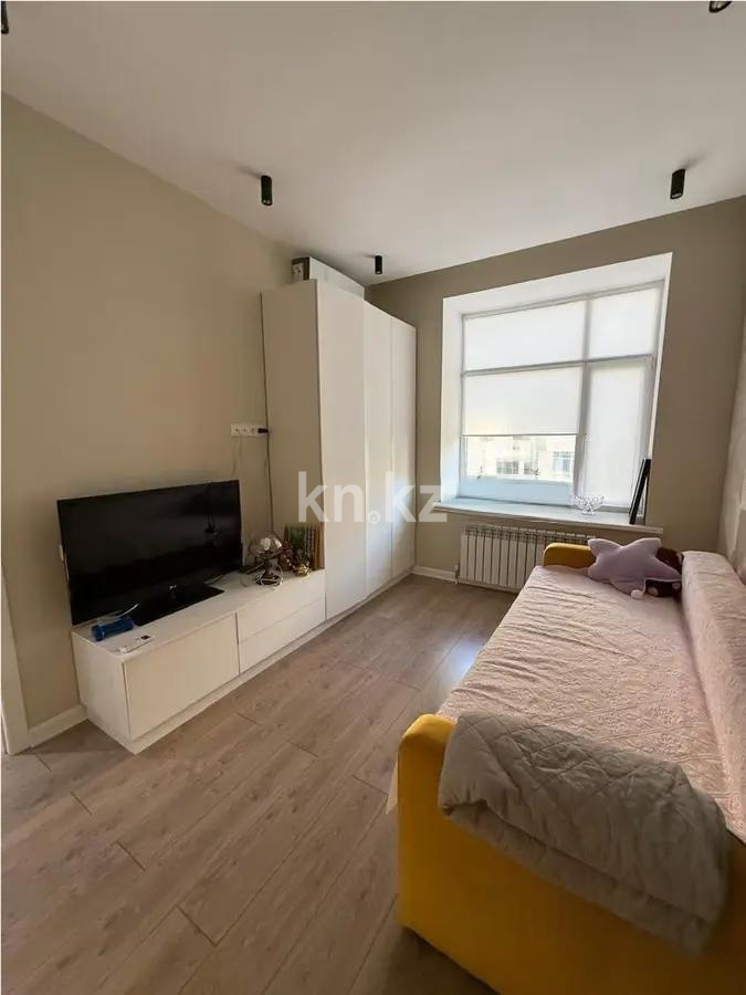 Продажа 1-комнатной квартиры, 40 м², пр. Улы Дала, дом  35 в Астане