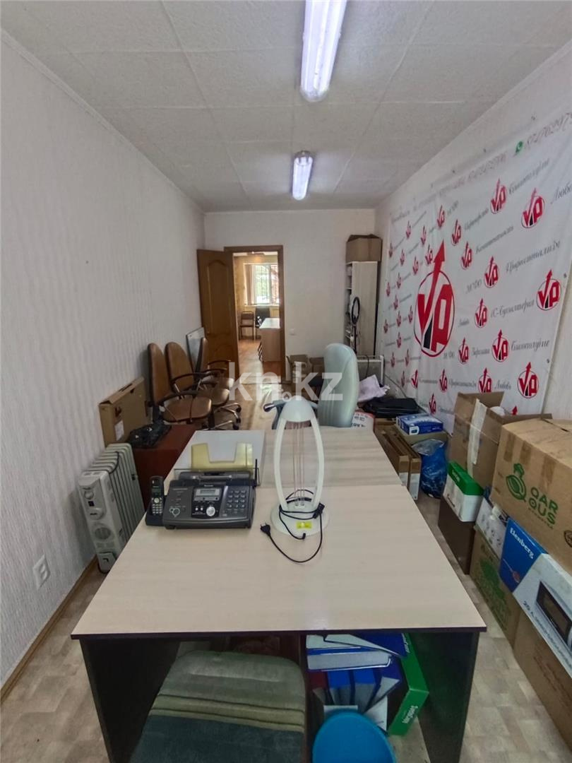 Продажа 3-комнатной квартиры, 62 м², ул. Ермекова, дом  60 в Караганде - фото 13