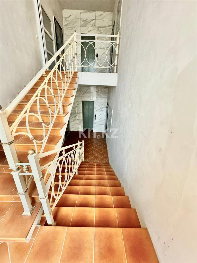 Продажа 3-комнатной квартиры, 72 м², мкр-н Алтын Арка в Караганде - фото 12