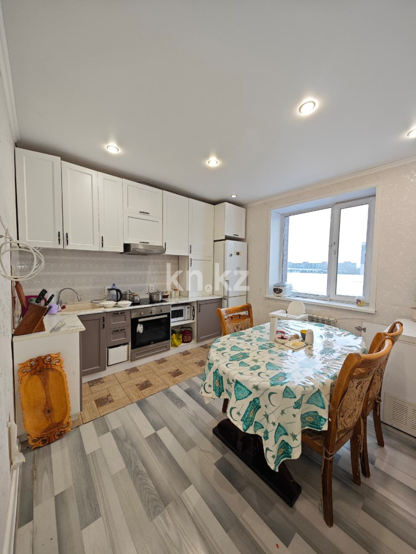 Продажа 4-комнатной квартиры, 116 м² в Караганде