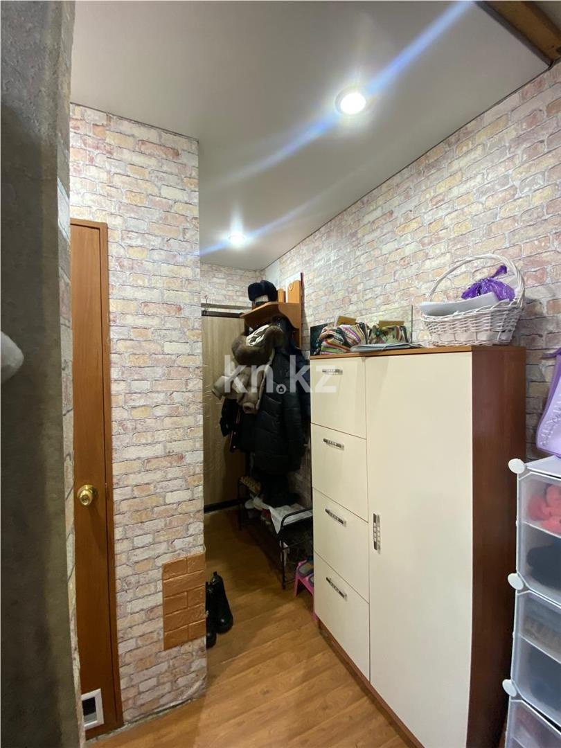 Продажа 3-комнатной квартиры, 47 м², ул. Университетская в Караганде - фото 10