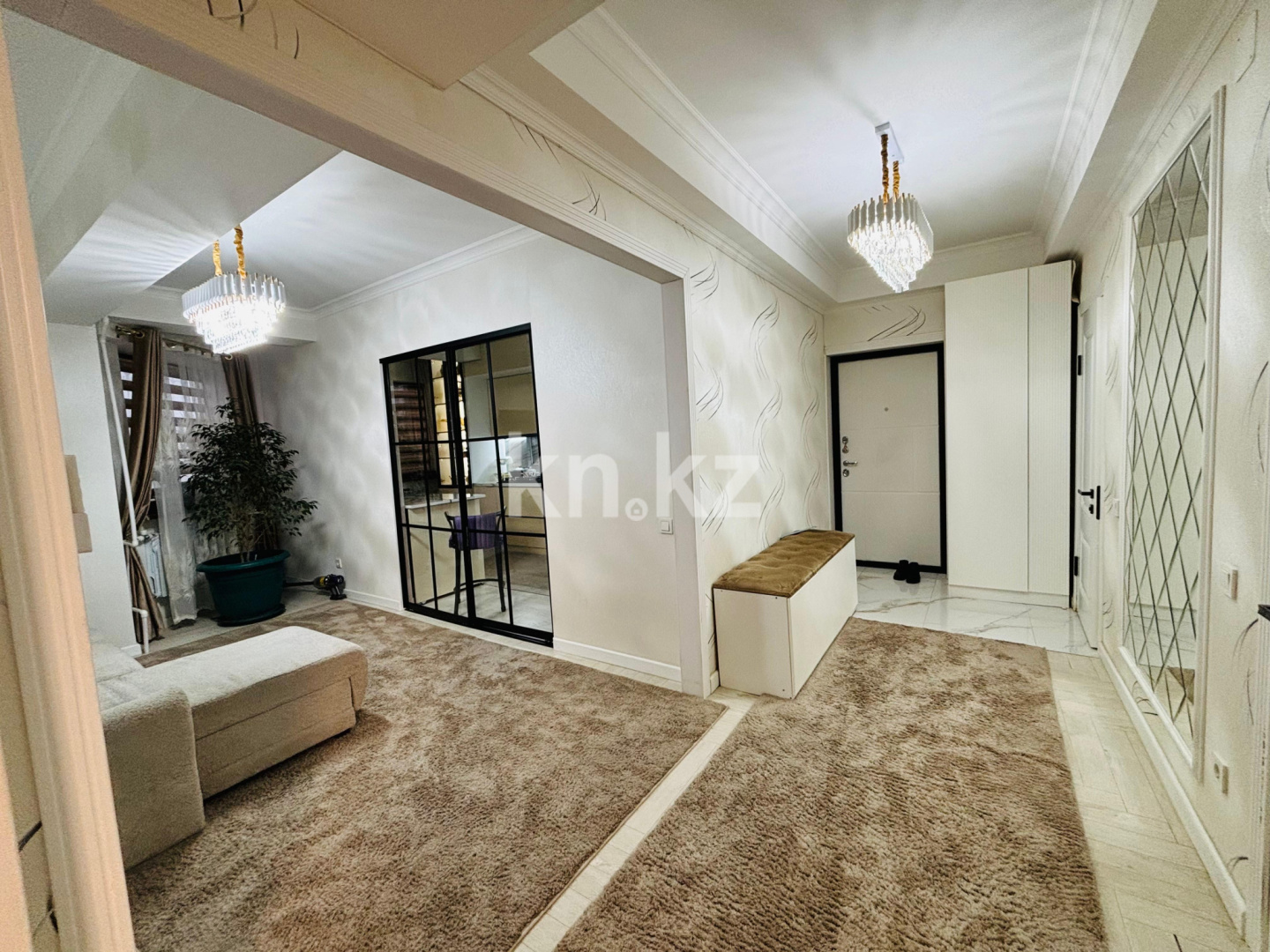 Продажа 4-комнатной квартиры, 96.5 м² в Алматы - фото 4