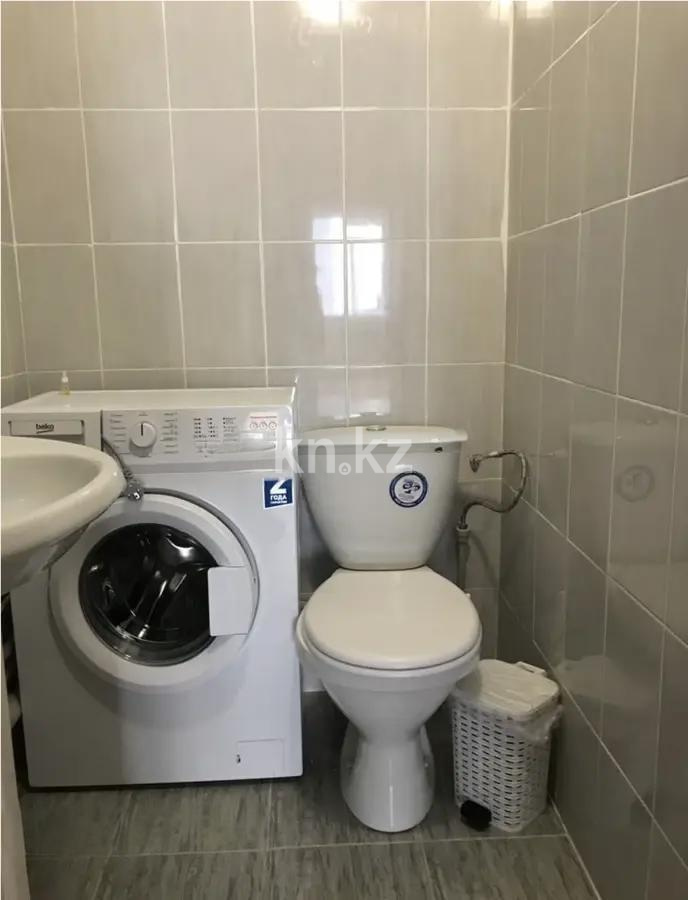 Продажа 3-комнатной квартиры, 70.4 м², мкр-н Дарабоз, дом  25а в Алматы - фото 4