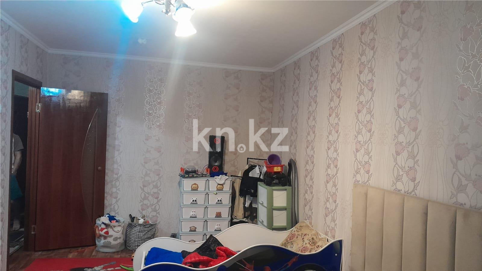 Продажа 3-комнатной квартиры, 63 м², мкр. Восток-2 в Караганде - фото 4