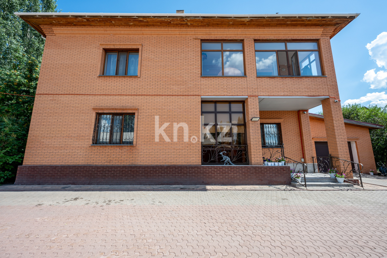 Продажа 7-комнатного дома, 349.6 м² в Астане