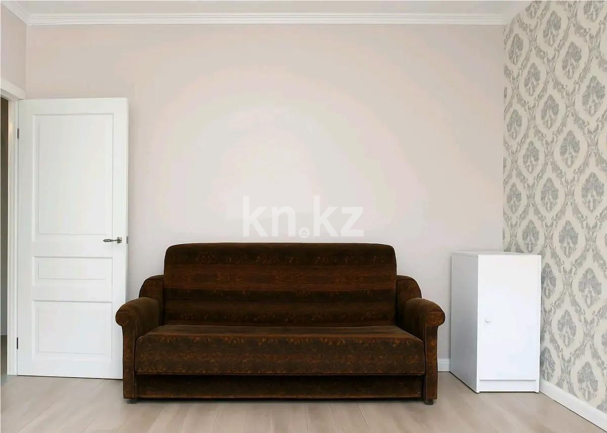 Продажа 1-комнатной квартиры, 42 м², мкр. Аксай-2, дом  29 в Алматы