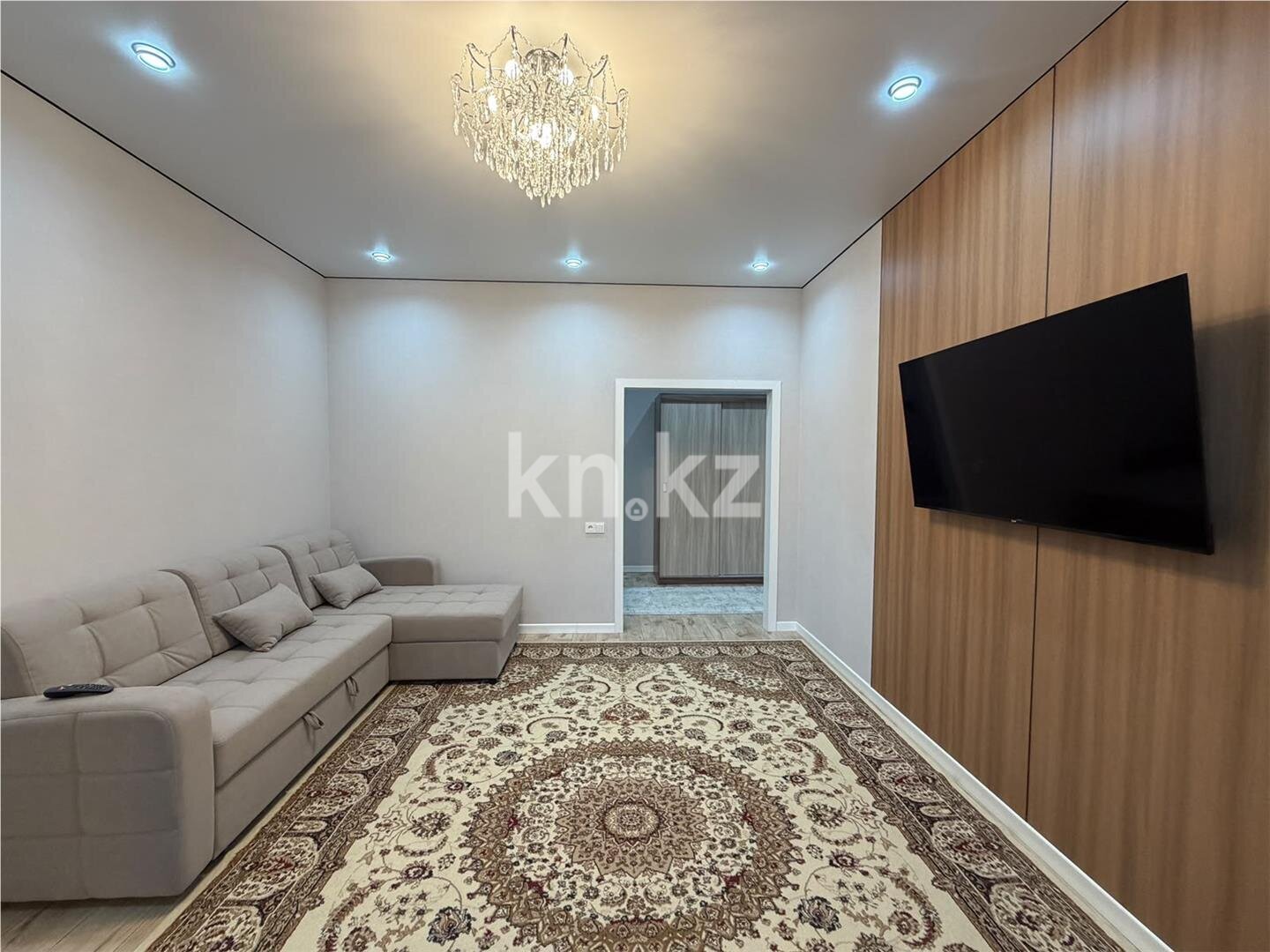 Продажа 2-комнатной квартиры, 67 м² в Караганде