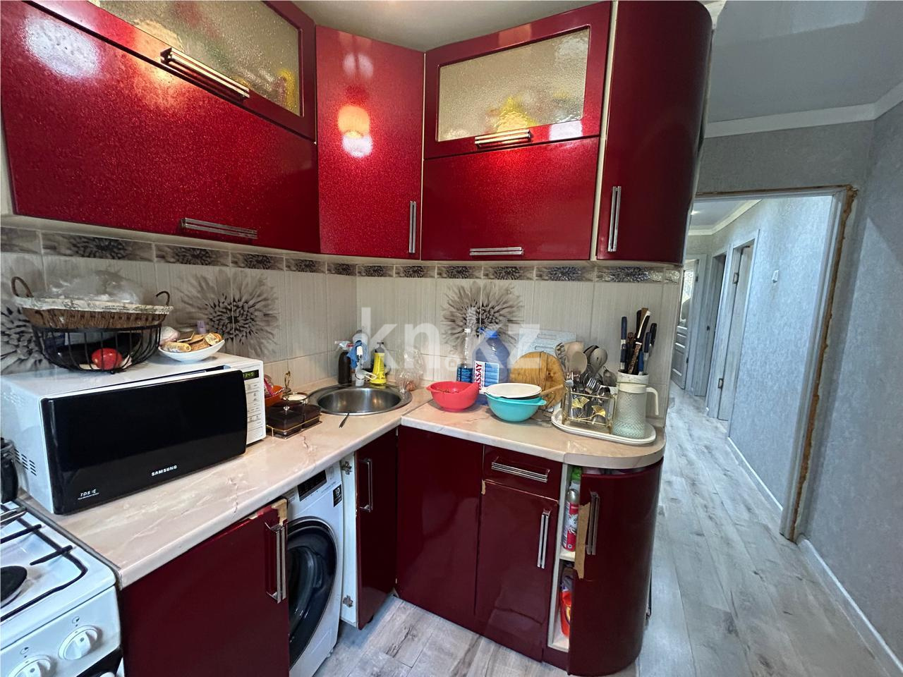 Продажа 3-комнатной квартиры, 63 м², мкр-н 16 в Караганде - фото 8