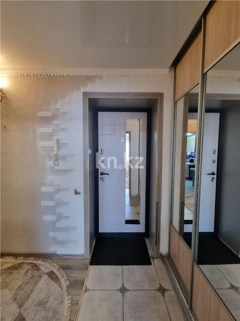 Продажа 4-комнатной квартиры, 90 м², ул. Дюсембекова, дом  4 в Караганде - фото 15