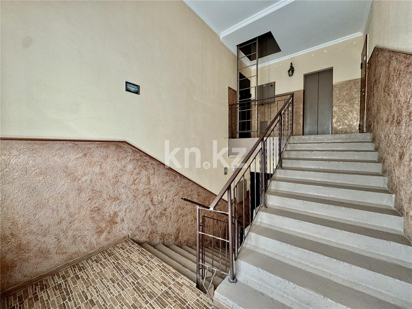 Продажа 6-комнатной квартиры, 227 м², ул. Ерубаева, дом  50/6 в Караганде - фото 51