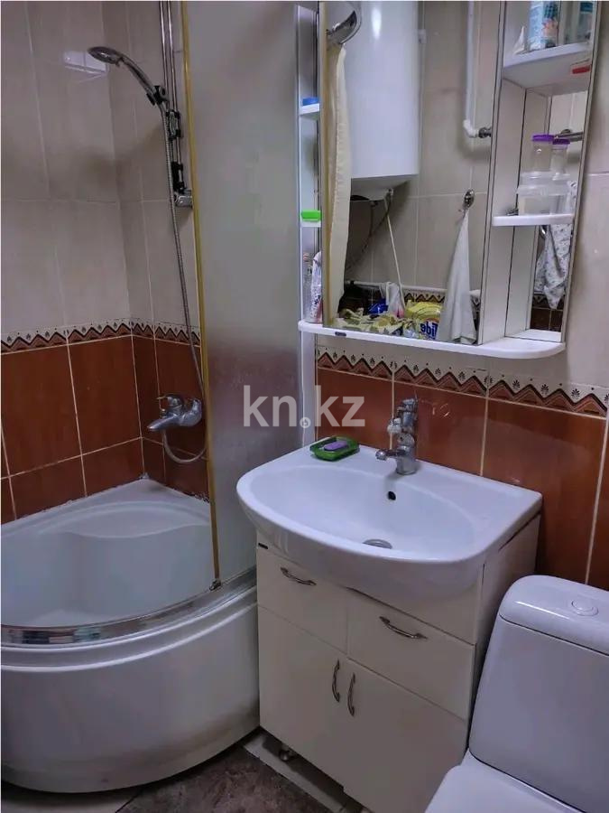 Продажа 1-комнатной квартиры, 44 м², мкр-н 18, дом  17 в Караганде - фото 4