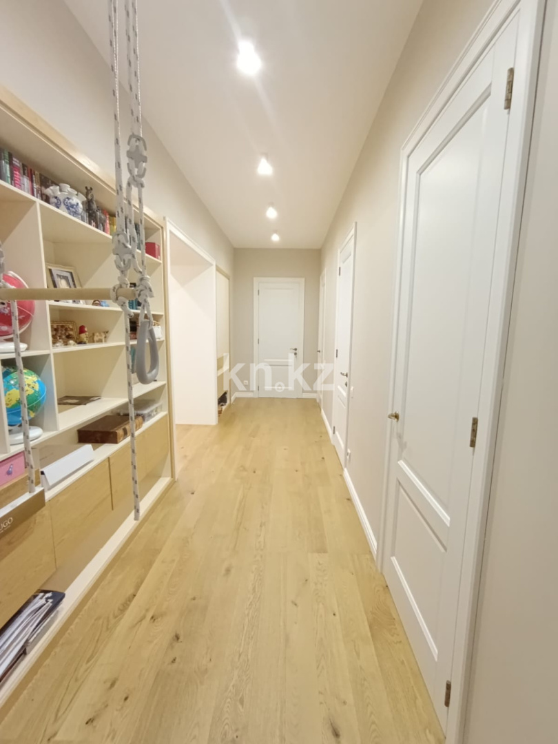 Аренда 4-комнатной квартиры, 175 м², ул. Карашаш Ана, дом  21 в Астане - фото 16