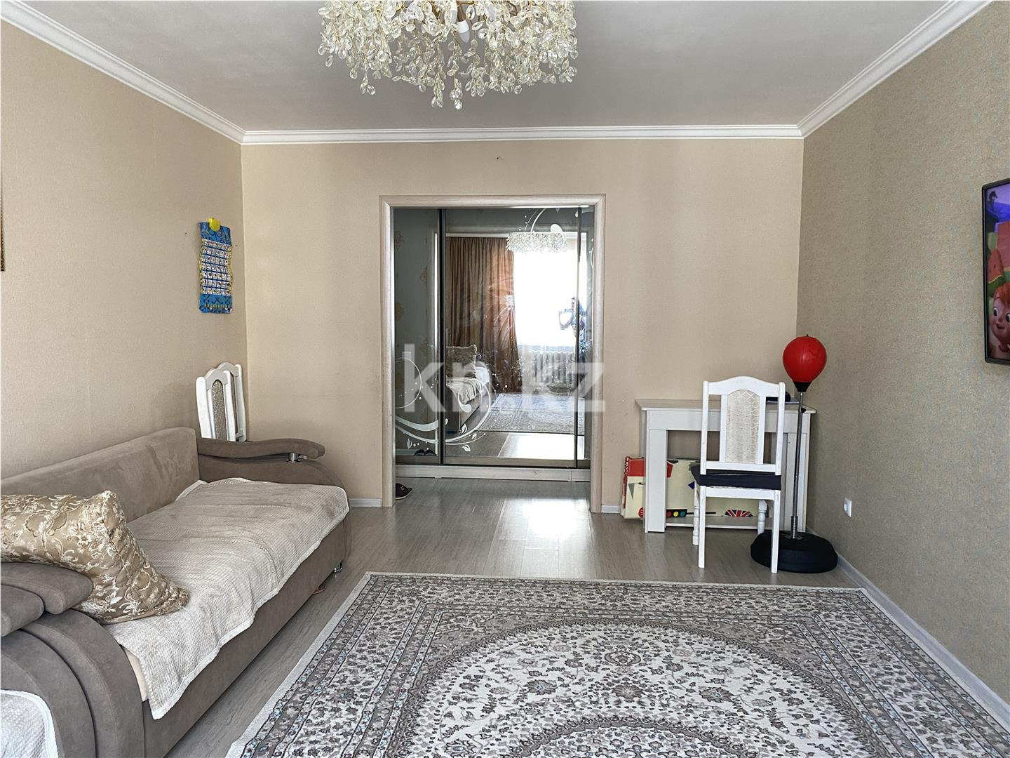 Продажа 2-комнатной квартиры, 60 м², ул. Азербаева в Астане