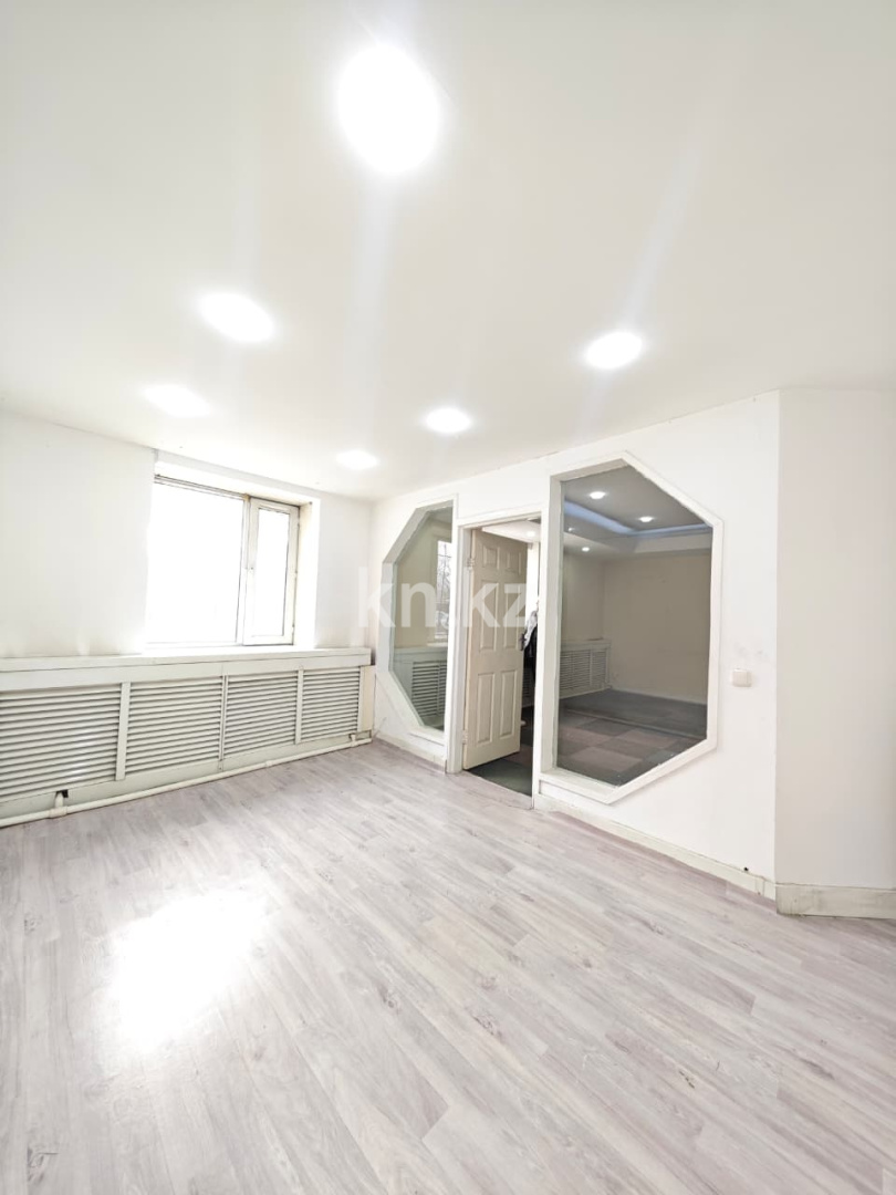 Аренда 4-комнатного дома, 105 м², ул. Сатпаева, дом  6 в Караганде