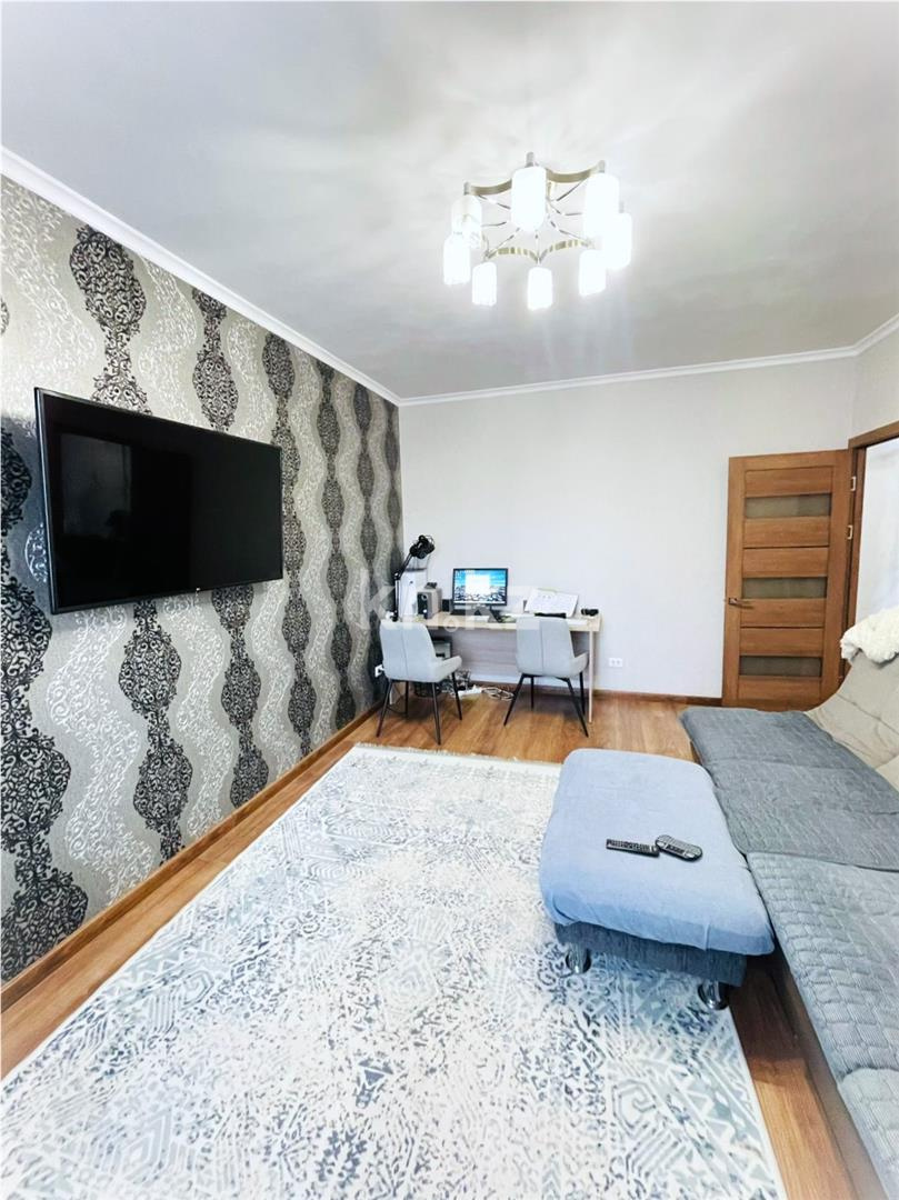 Продажа 3-комнатной квартиры, 80 м², пр. Шахтеров в Караганде - фото 4