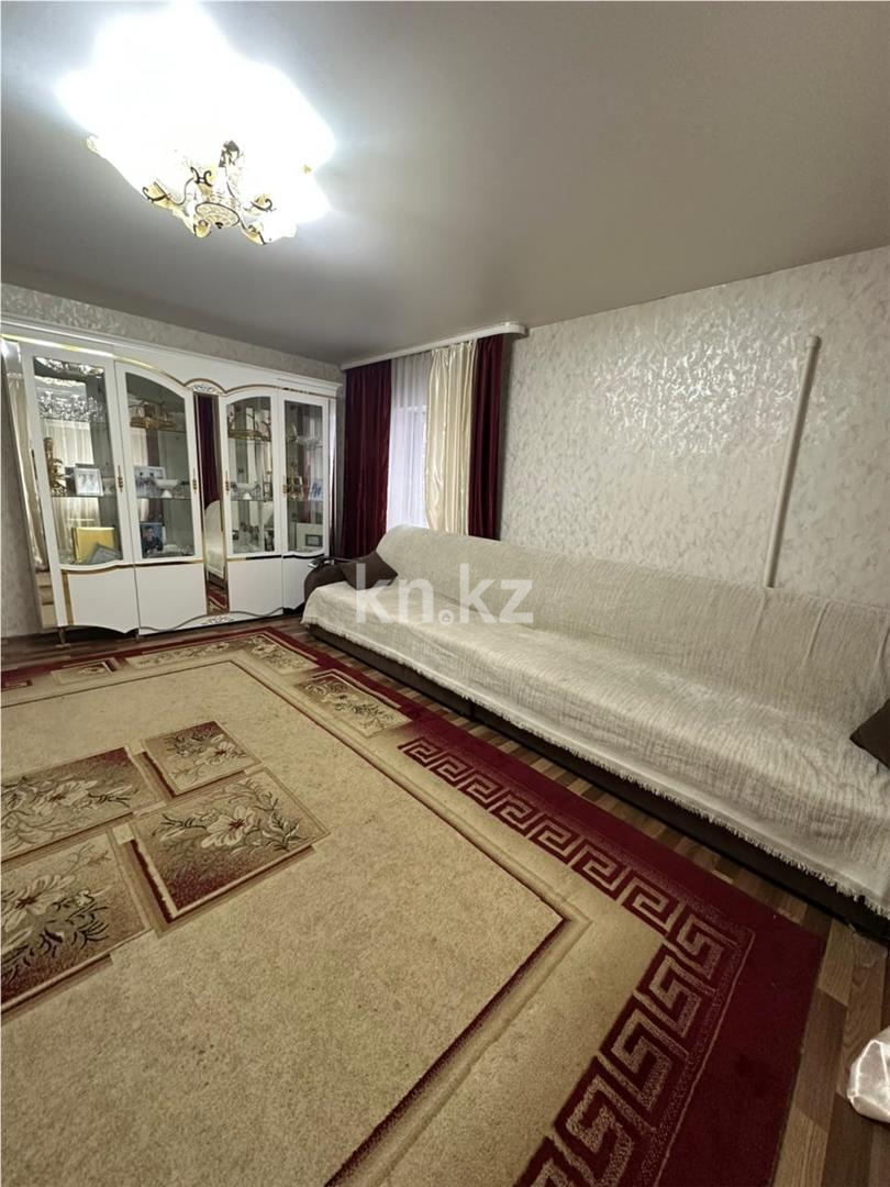Продажа 4-комнатного дома, 100 м² в Караганде
