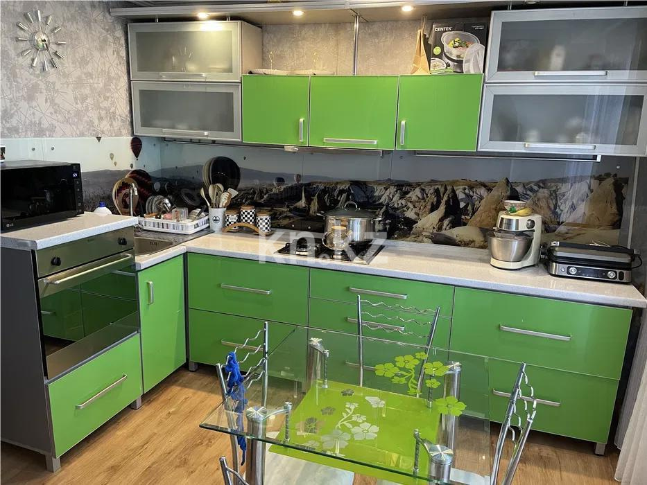 Продажа 4-комнатной квартиры, 76 м², пр. Абая, дом  80 в Шахтинске - фото 4