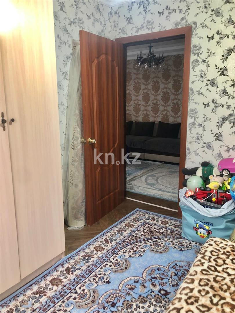 Продажа 4-комнатной квартиры, 61 м², мкр-н 15, дом  28 в Караганде - фото 7