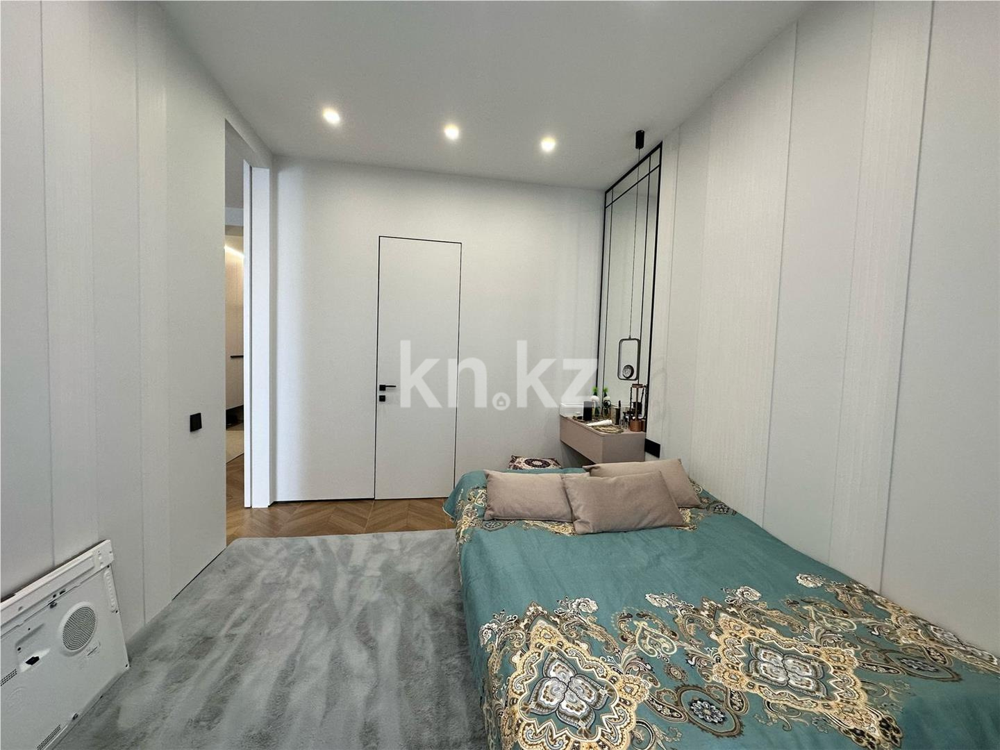 Продажа 2-комнатной квартиры, 63 м², пр. Республики, дом  49 в Караганде - фото 4