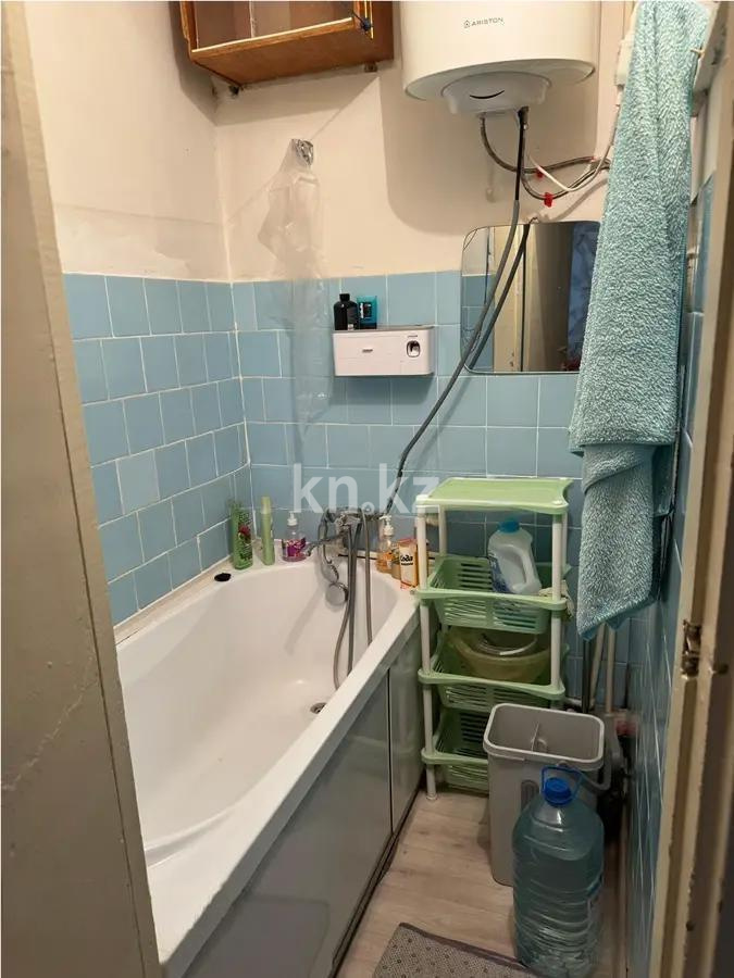 Продажа 2-комнатной квартиры, 44 м², мкр-н 14, дом  3 в Караганде - фото 4