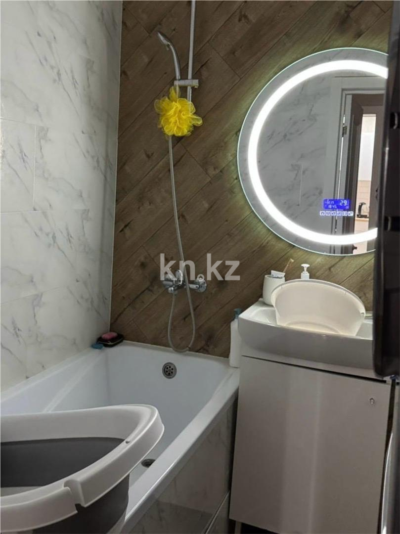 Продажа 2-комнатной квартиры, 43 м², ул. Баглановой в Астане - фото 4