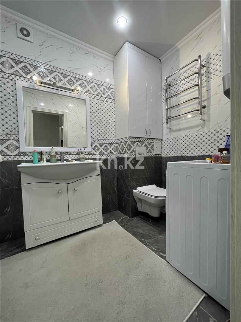 Продажа 3-комнатной квартиры, 92 м², ул. Таттимбета в Караганде - фото 25