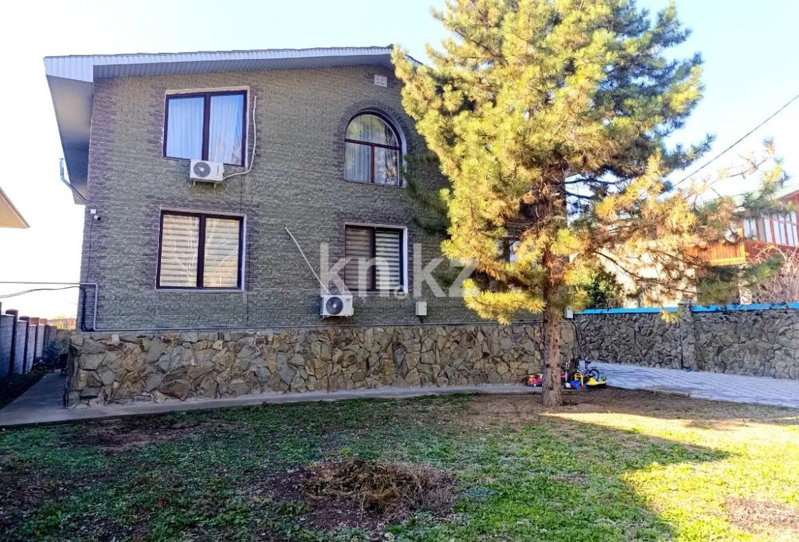 Продажа 10-комнатного дома, 398 м² в Алматы