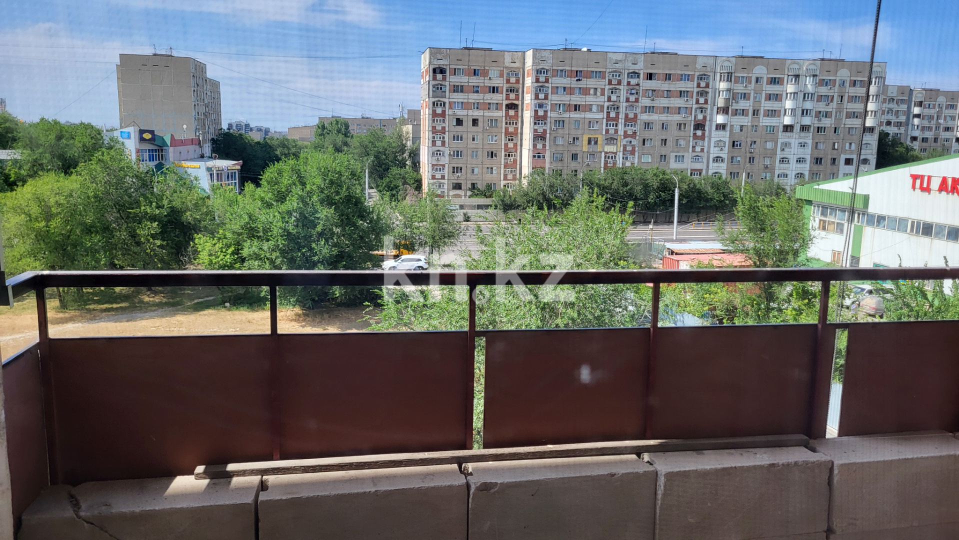 Аренда 3-комнатной квартиры, 101 м², мкр-н Аксай-4, дом  123 - ул. Жубанова в Алматы - фото 4