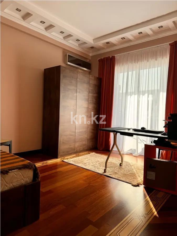 Продажа 4-комнатной квартиры, 200 м², мкр-н Керемет, дом  1/6 в Алматы - фото 3