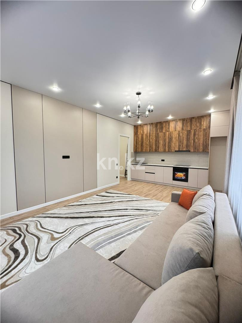 Продажа 3-комнатной квартиры, 70 м², ул. Муканова в Караганде - фото 2