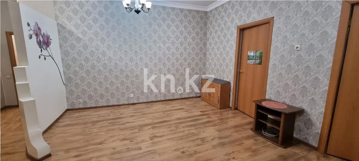 Продажа 3-комнатной квартиры, 55 м², 1 мкр., дом  69 в Алматы - фото 2
