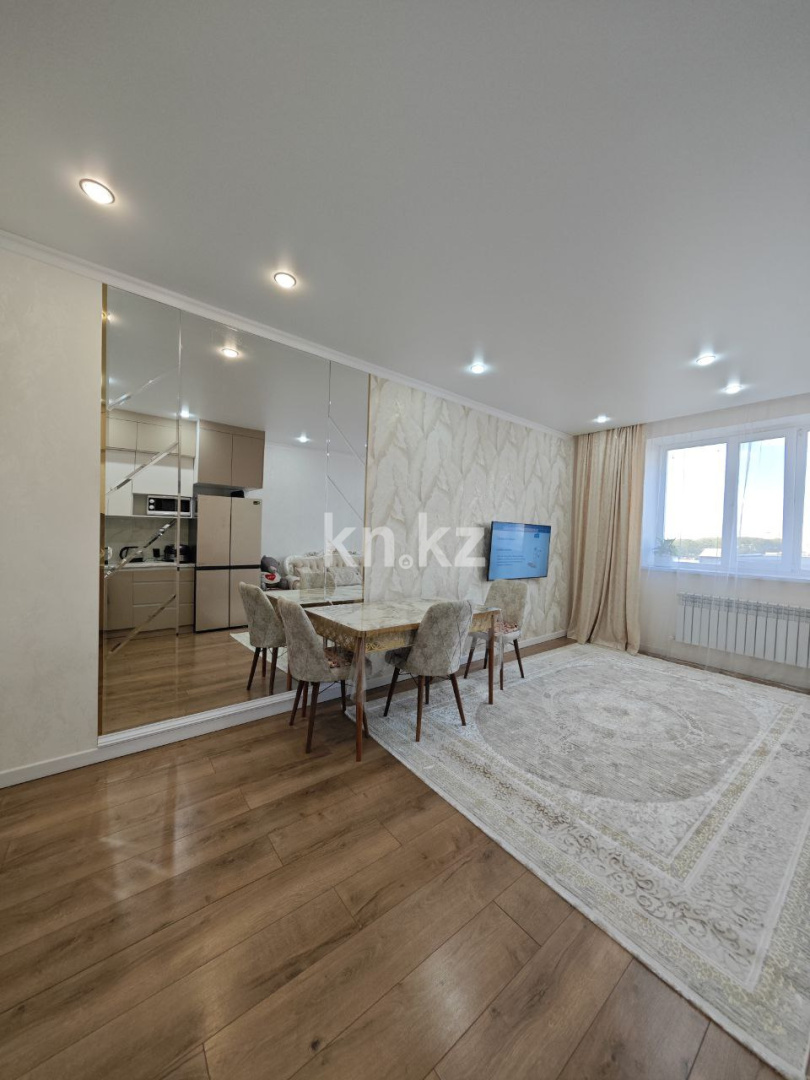 Продажа 3-комнатной квартиры, 64 м², мкр-н Голубые Пруды, дом  7/14 в Караганде - фото 5