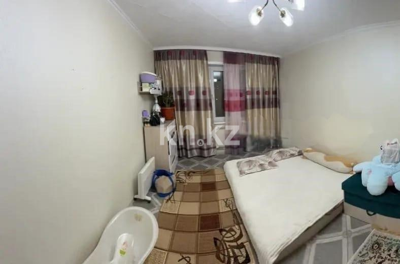 Продажа 3-комнатной квартиры, 62 м², ул. Муканова в Караганде - фото 3