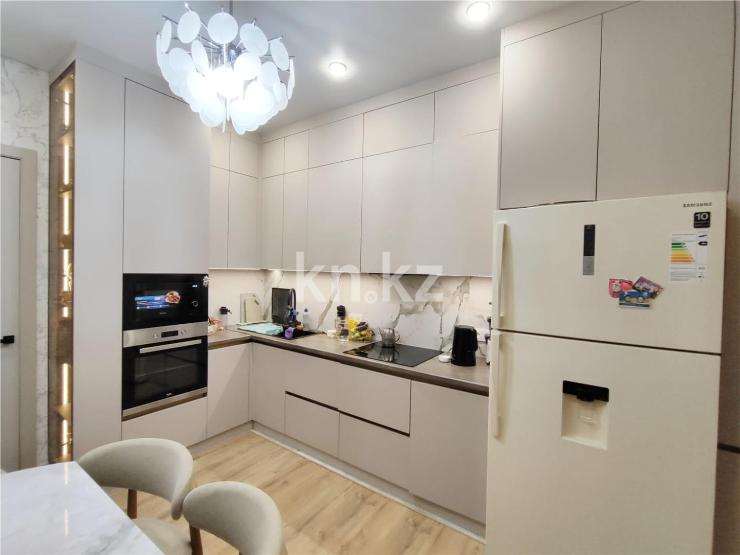 Продажа 3-комнатной квартиры, 89 м², ул. Муканова в Караганде - фото 5