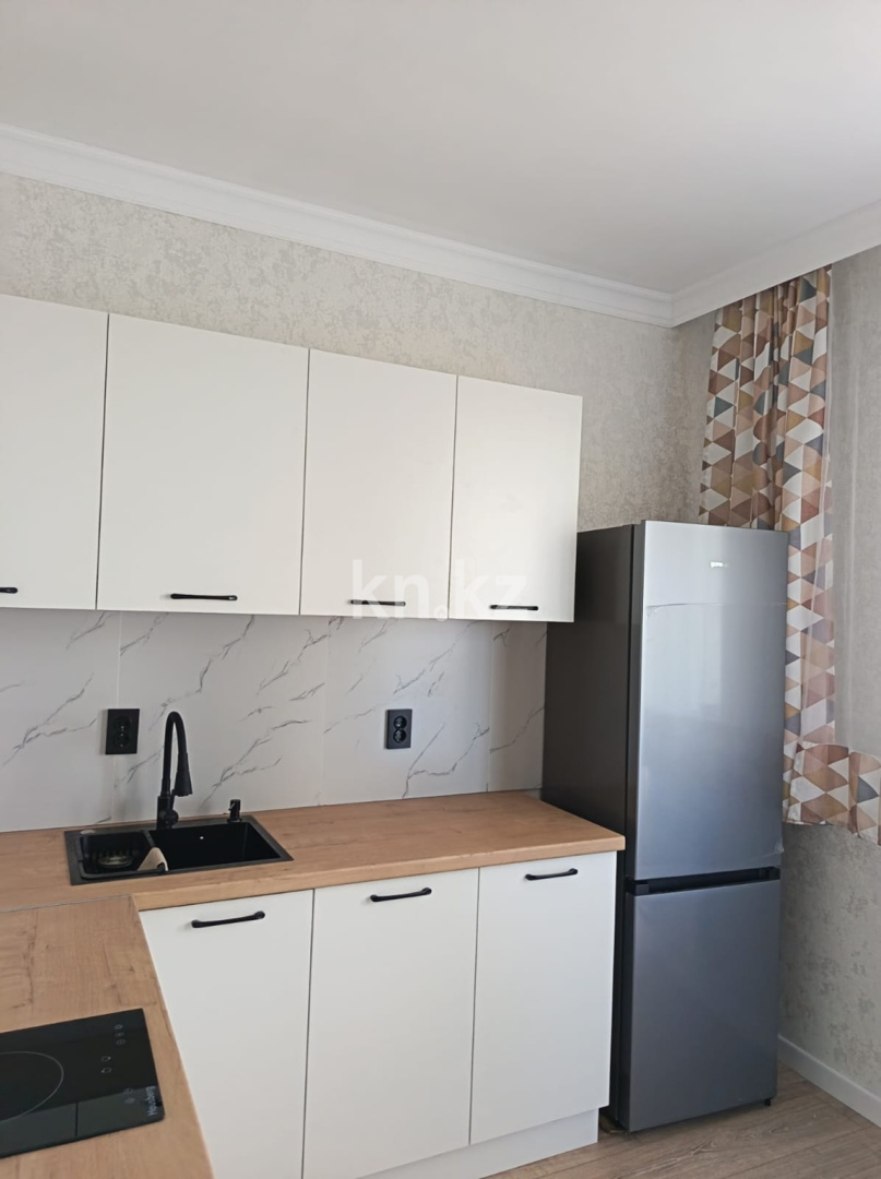 Аренда 1-комнатной квартиры, 38 м² в Астане