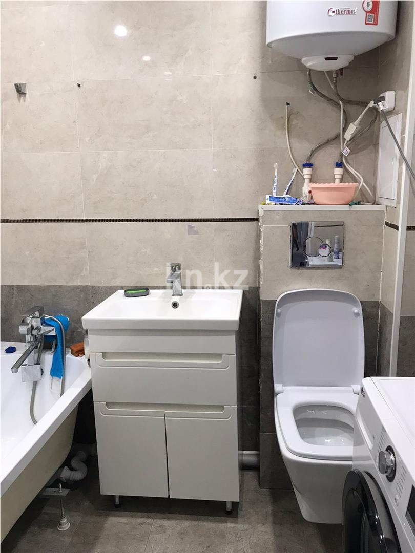 Продажа 3-комнатной квартиры, 71 м², пр. Республики в Караганде - фото 5