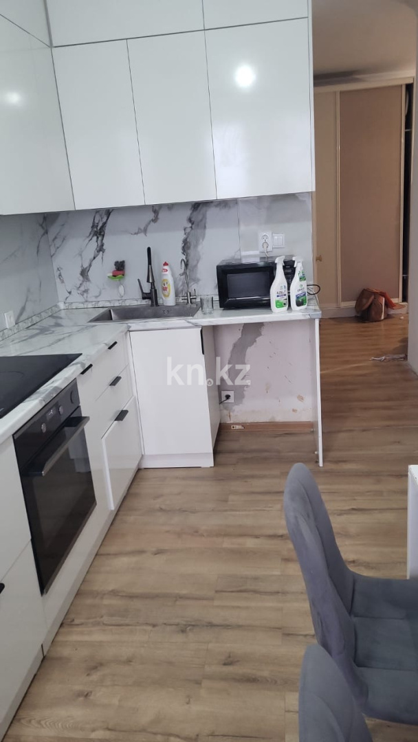 Аренда 4-комнатной квартиры, 120 м² в Астане