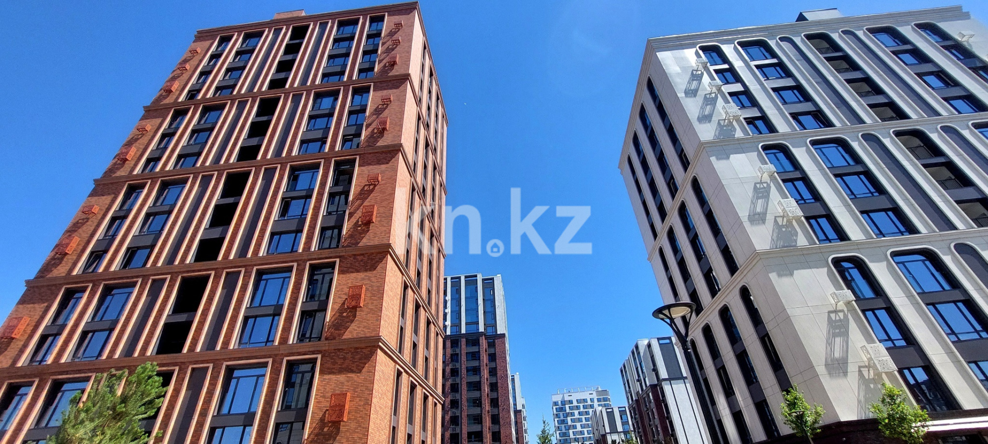 Продажа 4-комнатной квартиры, 122.7 м² в Астане
