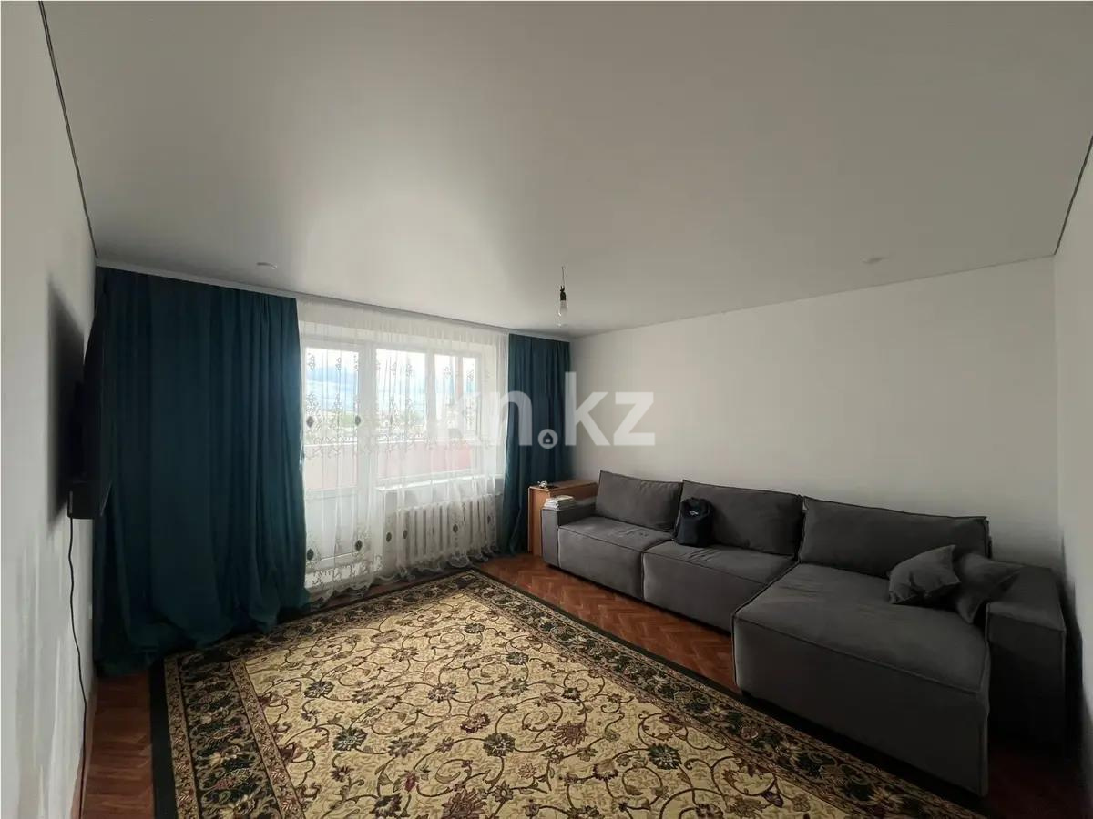 Продажа 2-комнатной квартиры, 52 м², 4 мкр-н, дом  15 в Абае