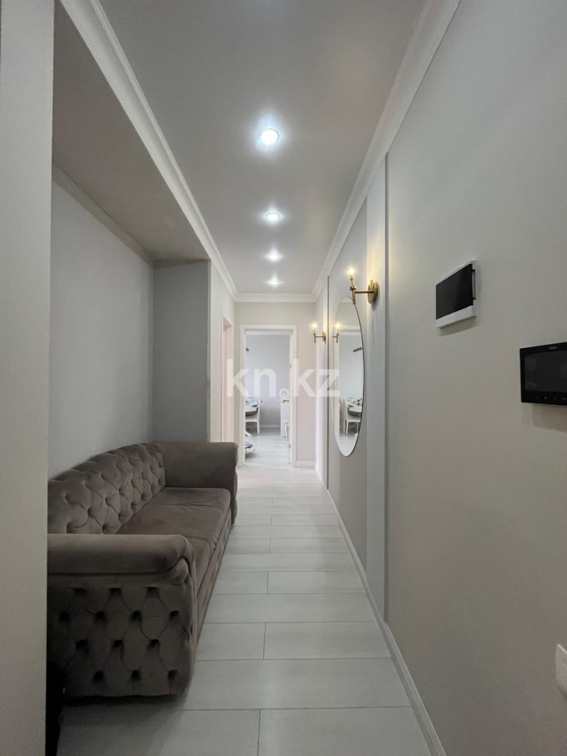 Продажа 3-комнатной квартиры, 76 м², ул. Муканова, дом  1/9 в Караганде - фото 5