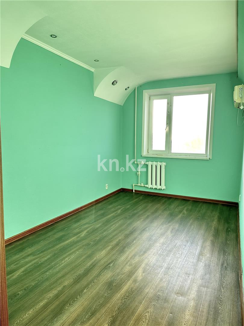 Продажа 3-комнатной квартиры, 61 м², ул. Ержанова в Караганде - фото 6
