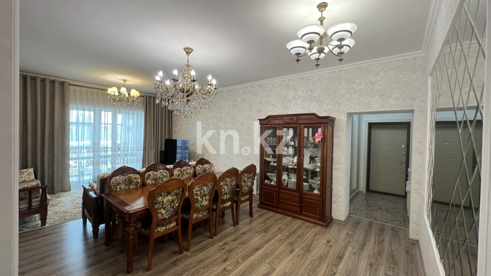 Продажа 4-комнатной квартиры, 142 м² в Астане - фото 3