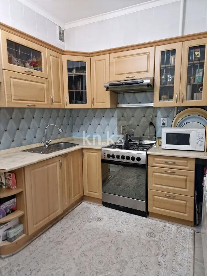 Продажа 3-комнатной квартиры, 69.9 м², мкр-н Алтай-2, дом  22А в Алматы - фото 3