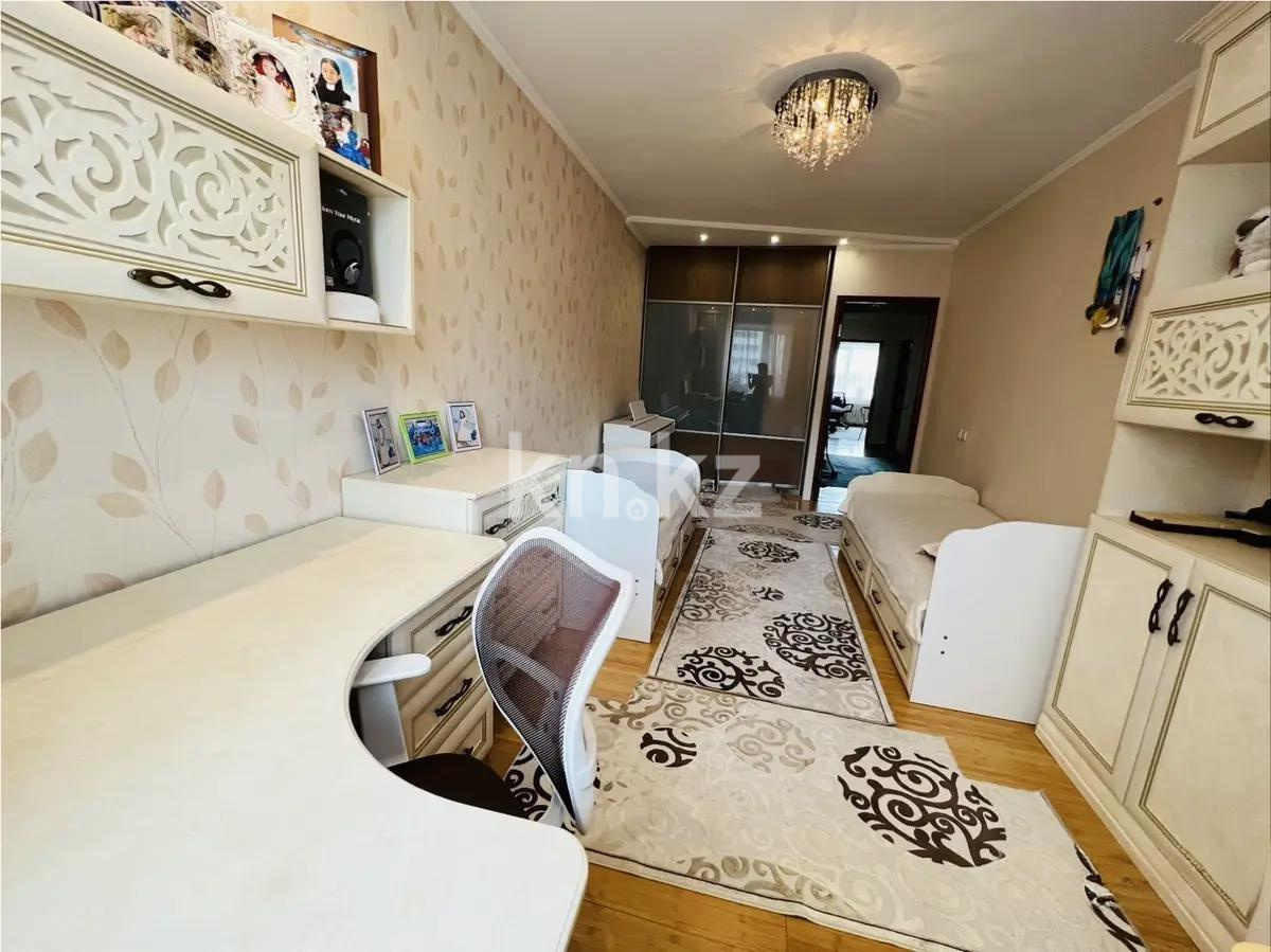 Продажа 4-комнатной квартиры, 140 м², ул. Кубрина, дом  20/1 в Астане - фото 4